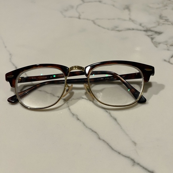 Rayban Stylish Tortoise Shell Glasses - Picture 1 of 6